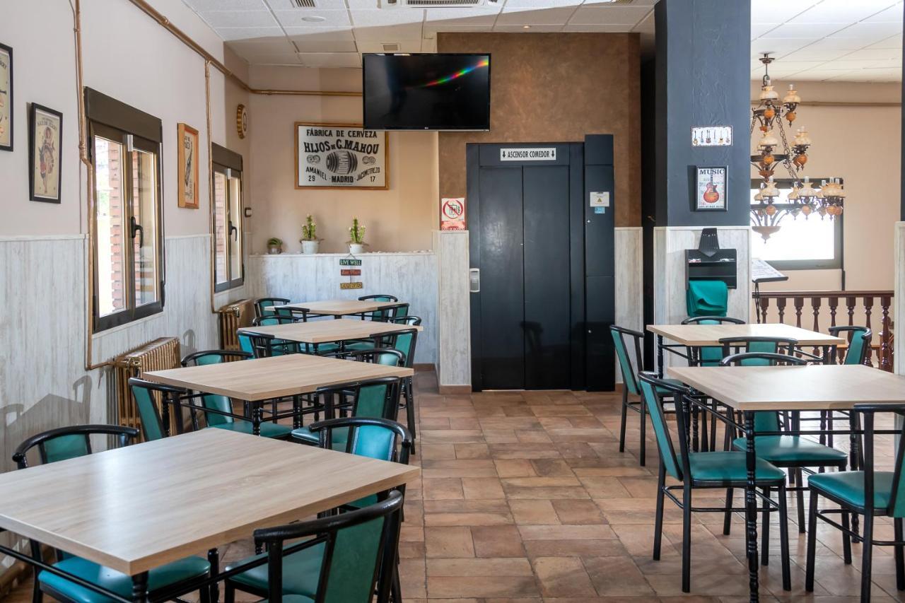 Hostal El Trillero Alcañiz Extérieur photo