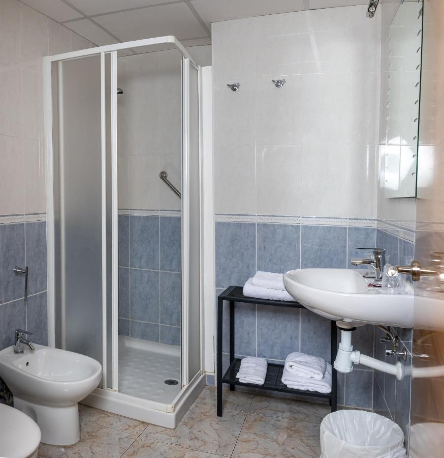 Hostal El Trillero Alcañiz Extérieur photo